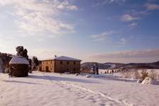 villa toscane avec de la neige