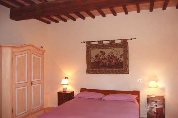 room with independent entrance of the farmhouse for 5 people