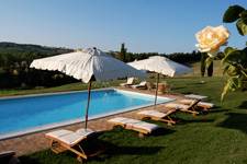 piscine de villa toscane