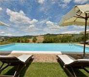 piscine villa en Toscane