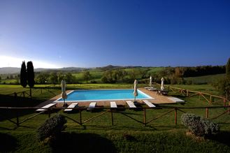 Pool der Villa in der Toskana