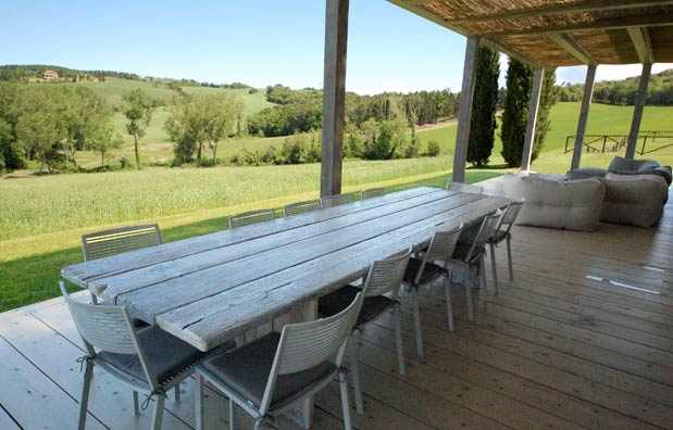 Pergola-tuscany-villa