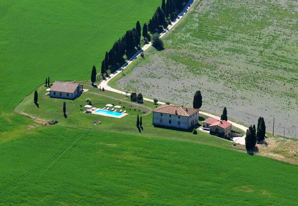 Fotografie aerea panoramica casale di san Gimignano