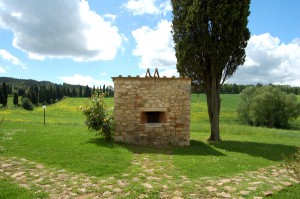 antico forno in pietra del casale in chianti