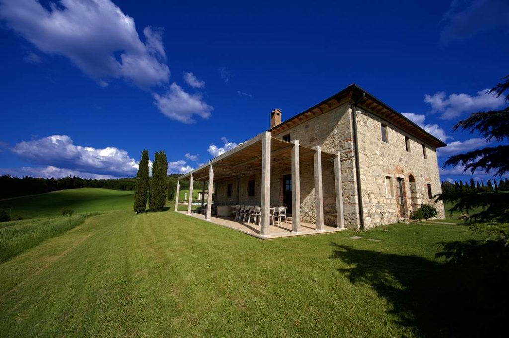 Affitto villa piscina toscana con personale