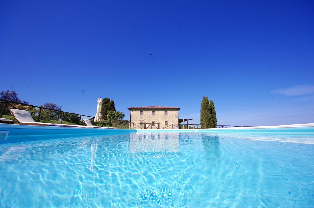 villa in toscana con piscina panoramica