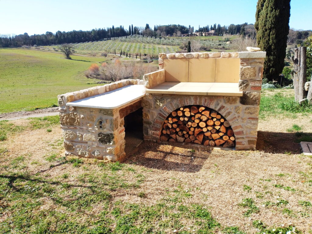 affitto villa in toscana con barbecue in pietra